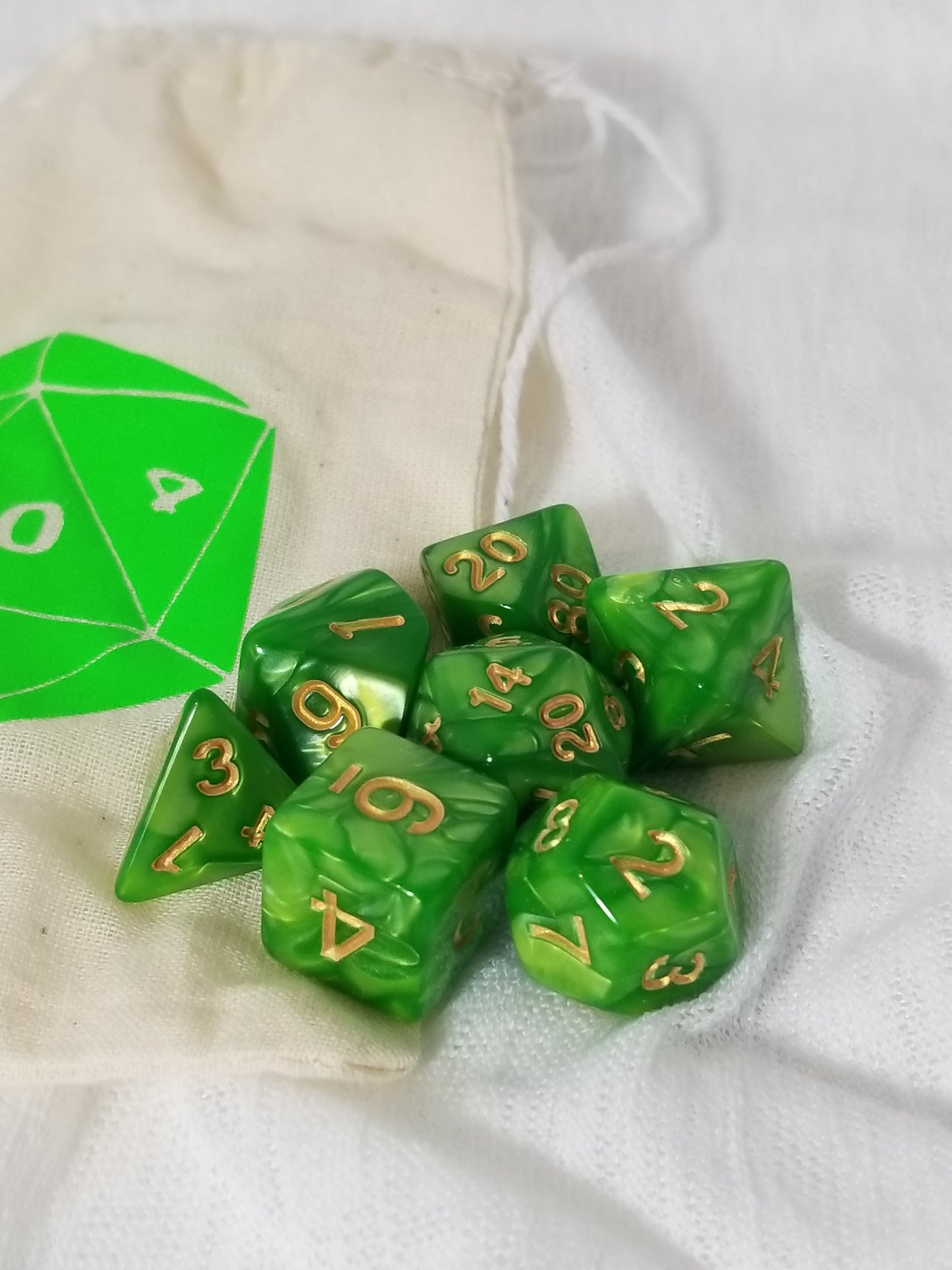 D20 Dice bag with Mathcing dice