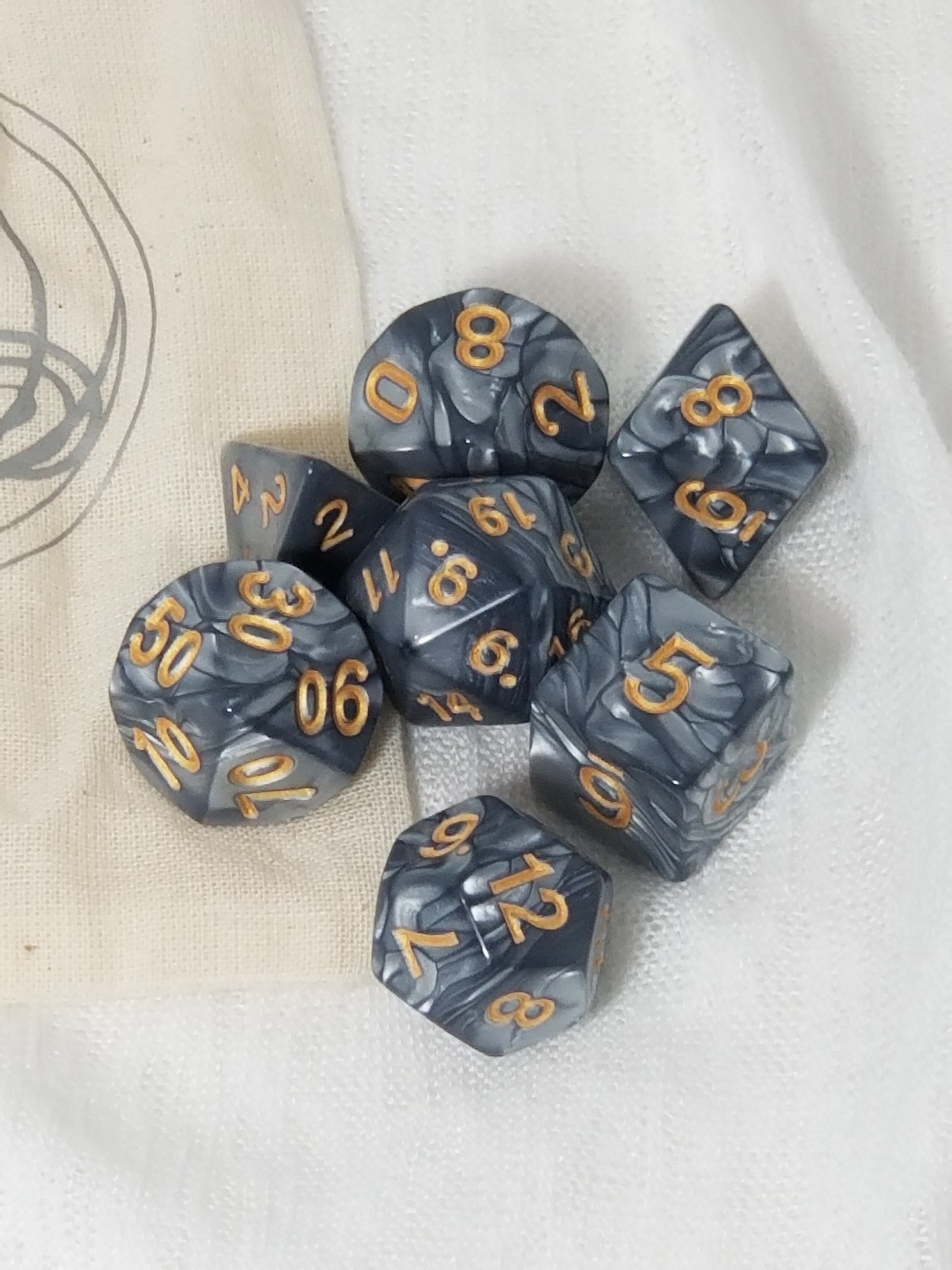Spiral design Dice bag with Matching Dice